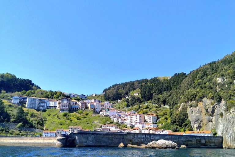 Elantxobe desde el mar